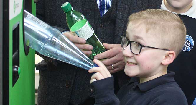 Reverse vending machine