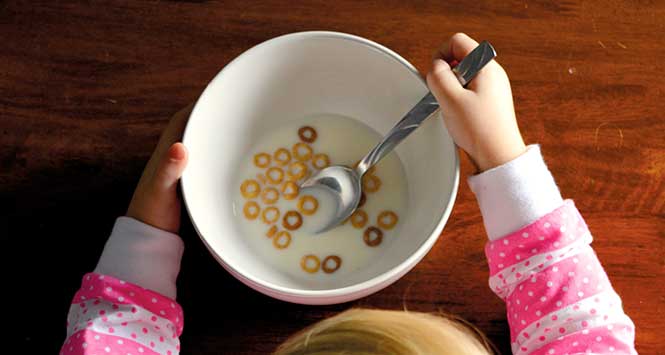 Eating cheerios