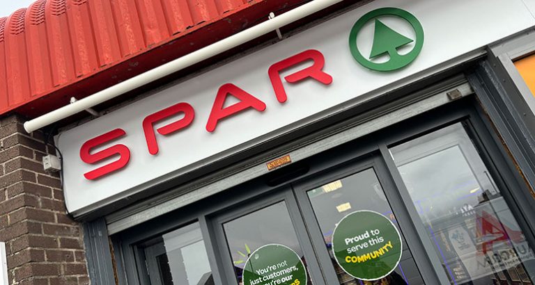 Spar Kilwinning exterior