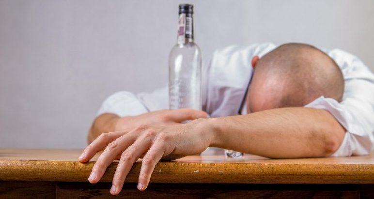 Image of an alcohol-dependant man