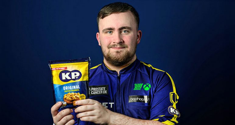 Luke Littler holding KP Nuts