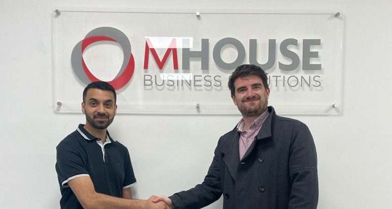 L-R: Faisal Sattar from MHouse with Volumatic Scotland Account Manager Tom Walker