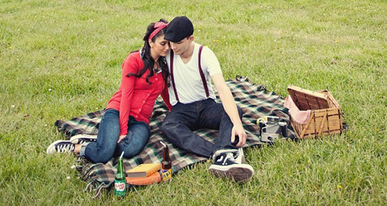 Couple enjoying a picnic