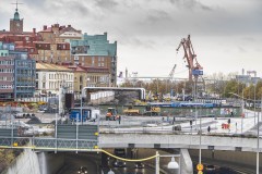 Ovanför Götatunneln och  till vänster på bilden  pågår arbeten med tunneln under Kvarnberget.