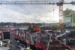 På andra sidan, mot Coop pågår markarbeten för Liedl och för bostäder.