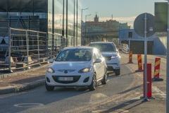 Här passerar bilisterna Regionens hus.