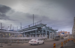 Nu rivs sista delen på Götaälvbron.  Bild 1 är från den 12 februari. Kvällen innan, fredag stängdes Götatunneln vid Lilla Bommen för trafik. Den är stängd till och med den 27 februari.