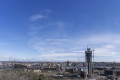 Från Ramberget är det en vacker och överskådlig vy över Göteborg. Till vänster syns Läppstiftet och andra höga byggnader. Karlatornet blir Göteborgs högsta byggnad. Bakom Karlatornet ser man hotellen som byggs på Järntorget.