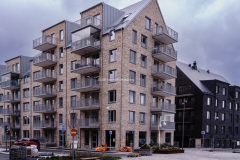 Många bostäder är klara och folk har flyttat in.