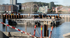 Här syns en del av konstruktionen i älven.