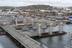 Från Götaälvbron  syns arbetena med Hisingsbron