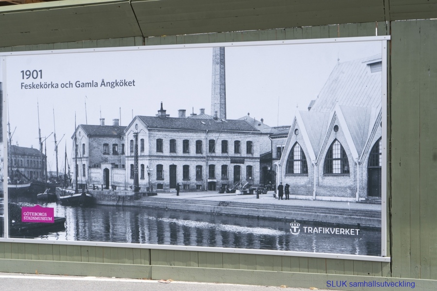 En bild från Göteborgs stadsmuseum från år 1901. Det är en vy från Södra Allègatan och ett fotografi som Trafikverket har satt upp för att visa allmänheten.
