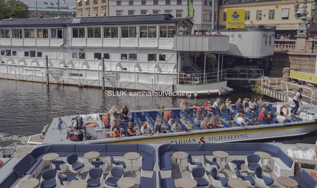 Nu kör Paddan turister igen. Start på Kungsportsplatsen.