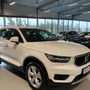 Volvo XC40 D3 Geartronic Momentum Eu6 150hk Drag GPS