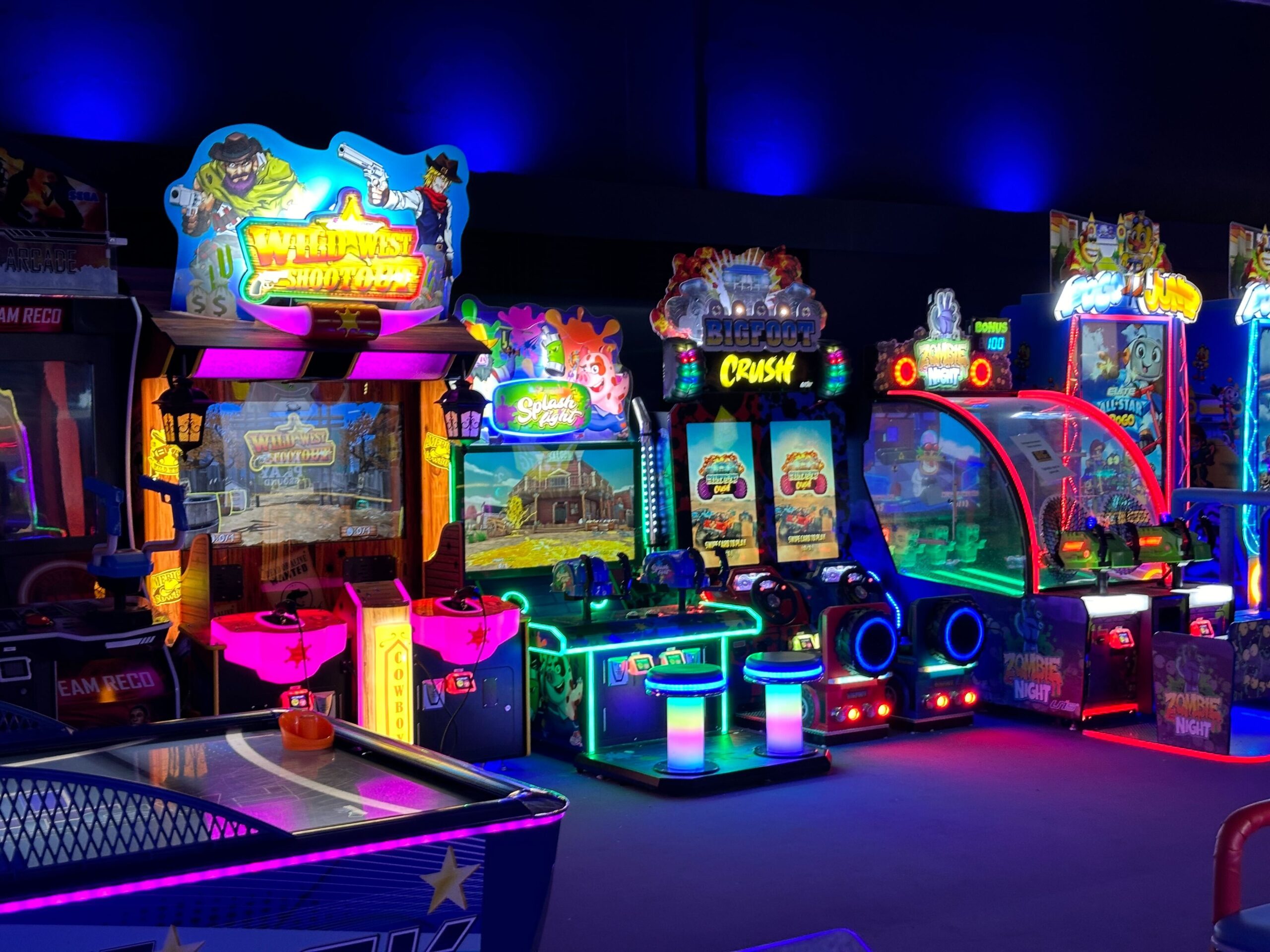 jeux d'arcades dans salle chez Smash Arcade