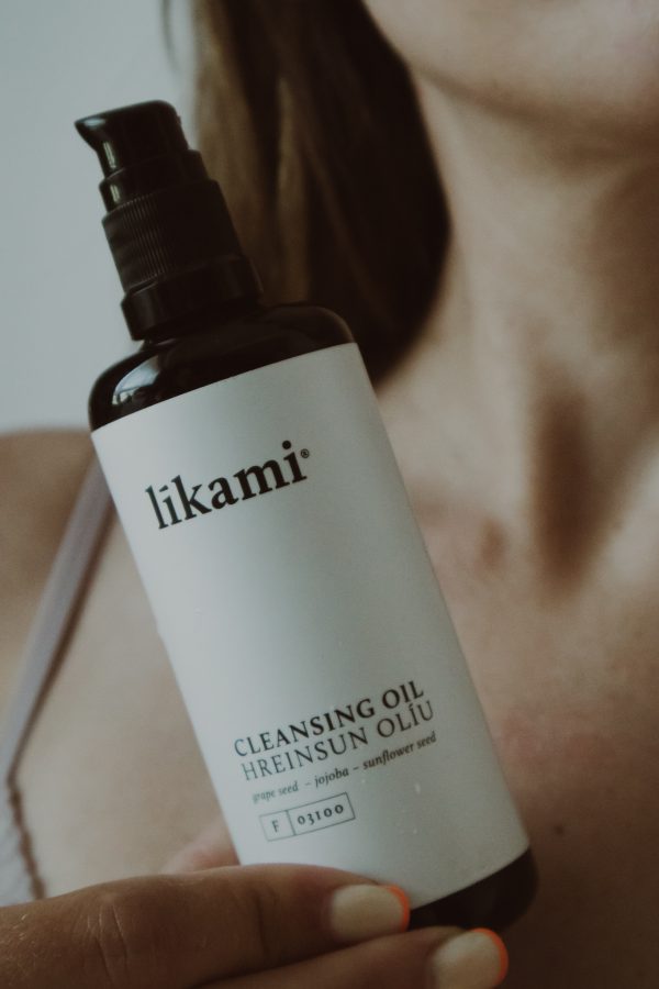 Likami Cleansing Oil 1