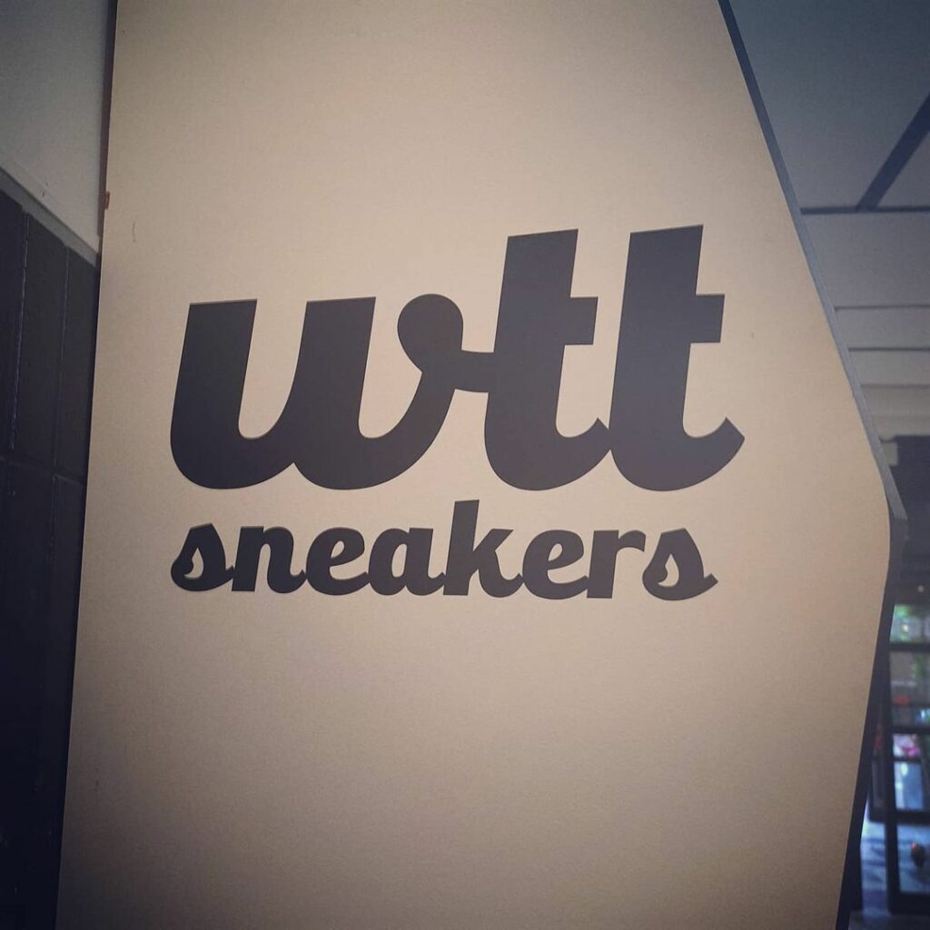Bild från @wtt_store Instagram - Sneaker Resell Butiker Malmö