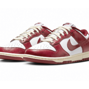 Nike Dunk Low Vintage "Team Red" - Sneakersanalys.se