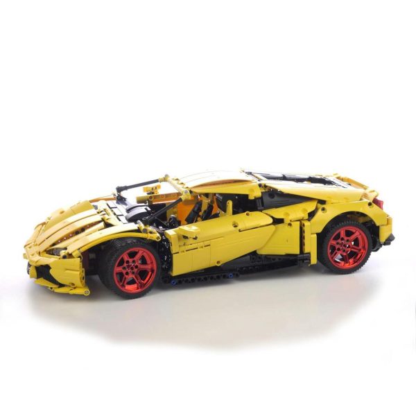 CaDA C18D001, LP610 Supersports car met gele ombouwset (excl. Motoren)