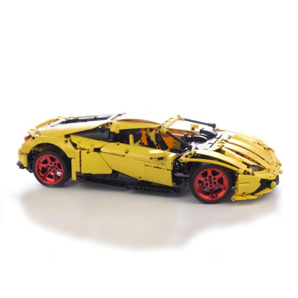 CaDA C18D001, LP610 Supersports car met gele ombouwset (excl. Motoren)