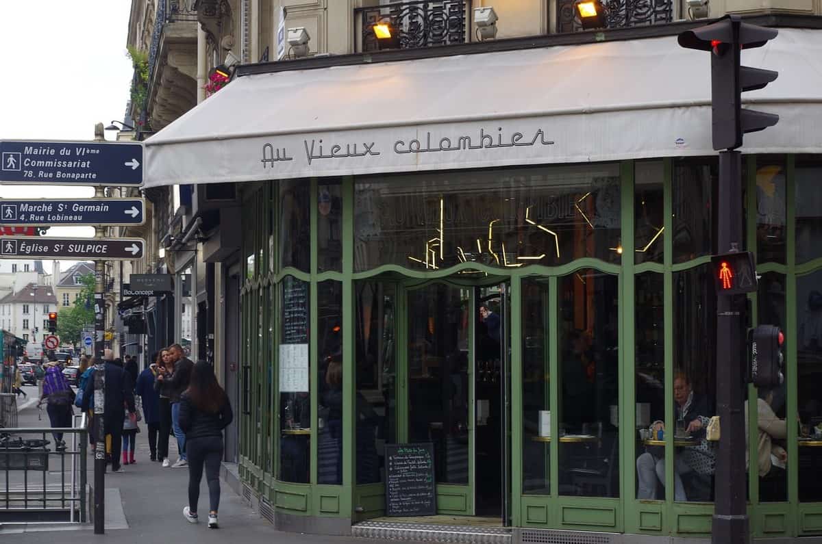 café parisien Mythiques Lieux de Rencontre
