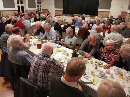 Stemning til generalforsamlingen - Søften Nyt - Foto: Anders Godtfred-Rasmussen.