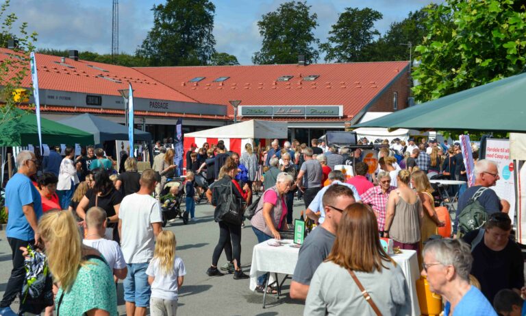 Forsidebillede Hinnerup Byfest 2023 - Søften Nyt - Foto: Anders Godtfred-Rasmussen.