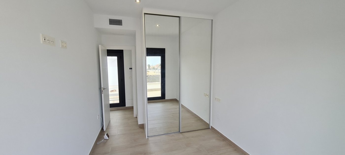 Nybyggde Villaer i Orihuela Costa – 3 soverom (Ref: N6299)