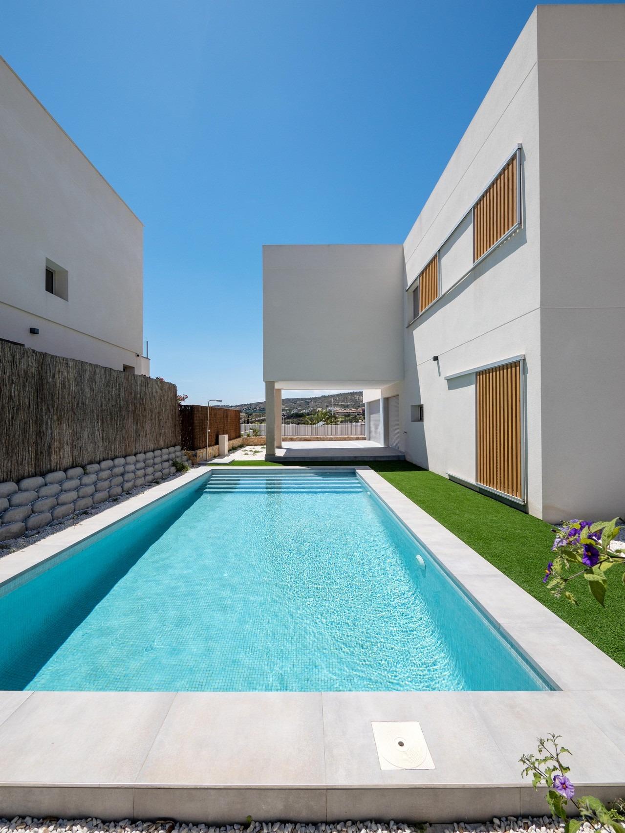 Modern Design Villa med Golfutsikt – 4 soverom (Ref: N9818)
