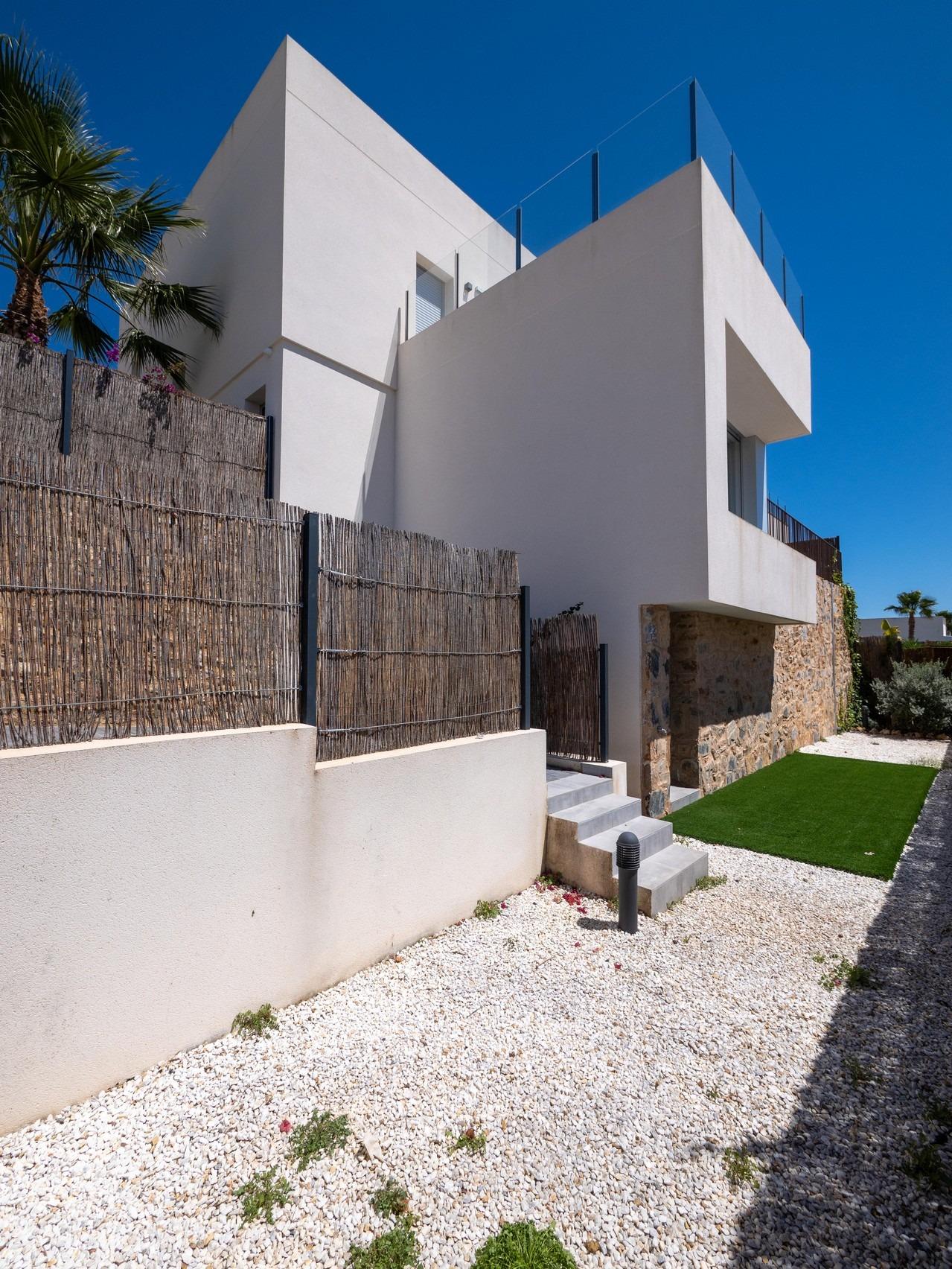 Modern Design Villa med Golfutsikt – 4 soverom (Ref: N9818)