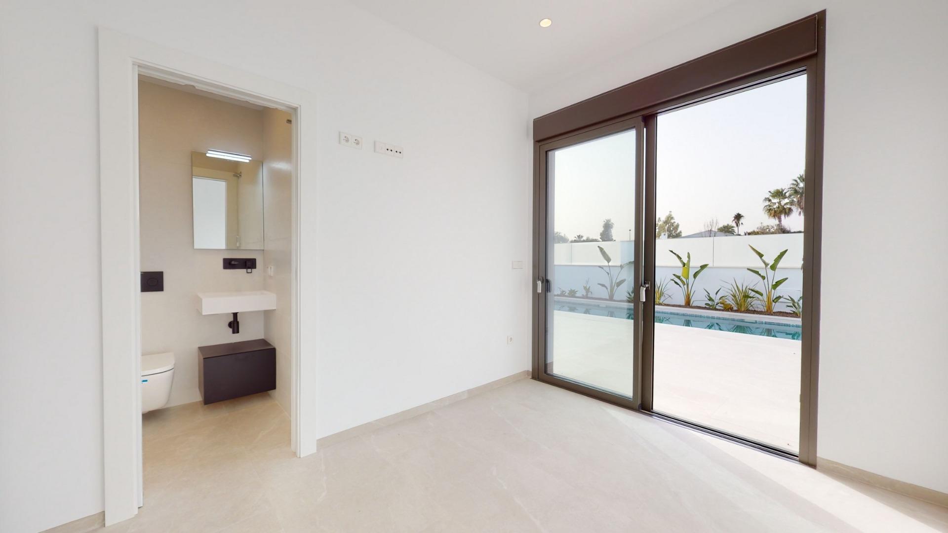 Nybyggede Villaer i Los Alcazares – 3 soverom (Ref: N7361)