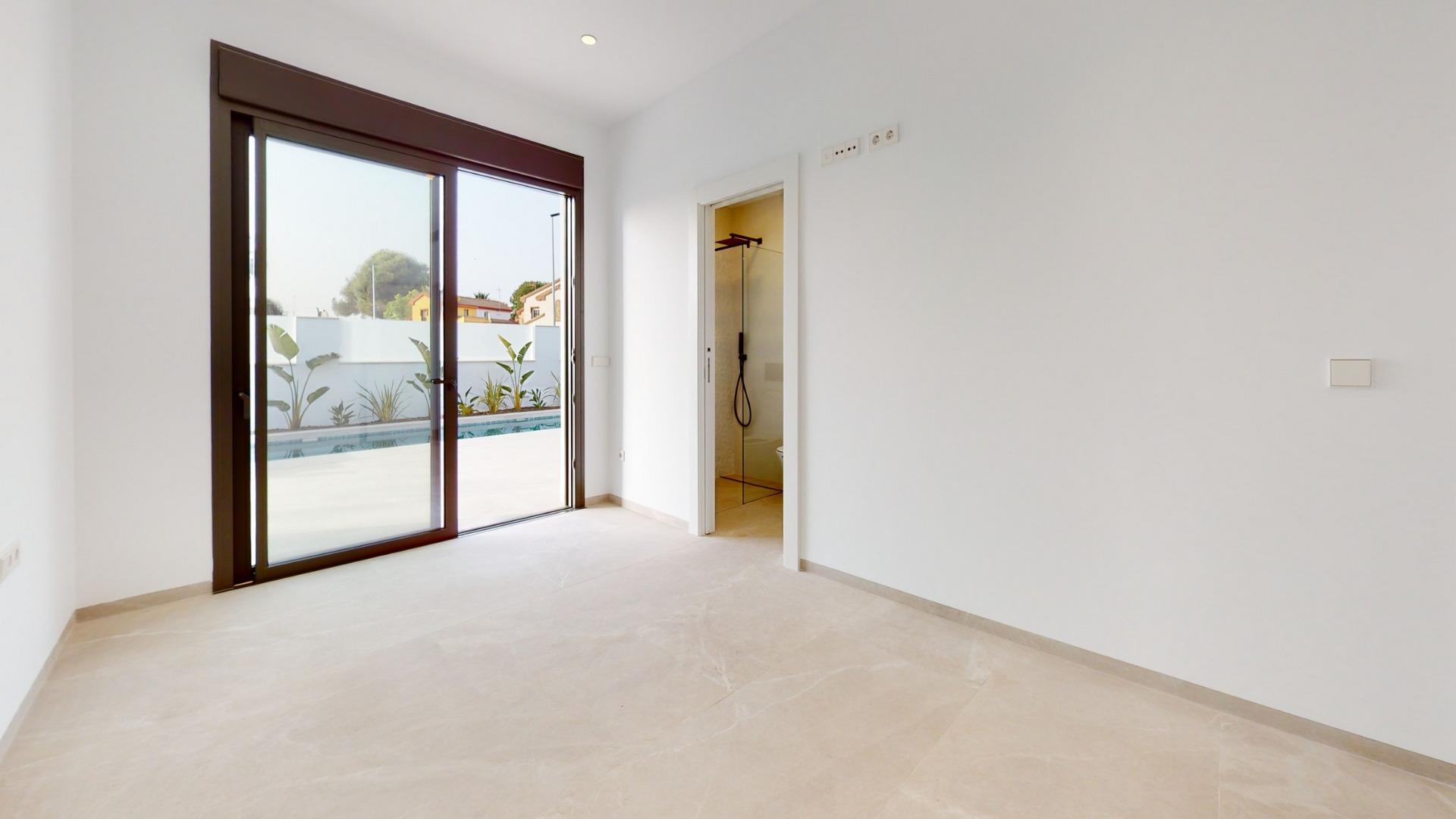 Nybyggede Villaer i Los Alcazares – 3 soverom (Ref: N7361)
