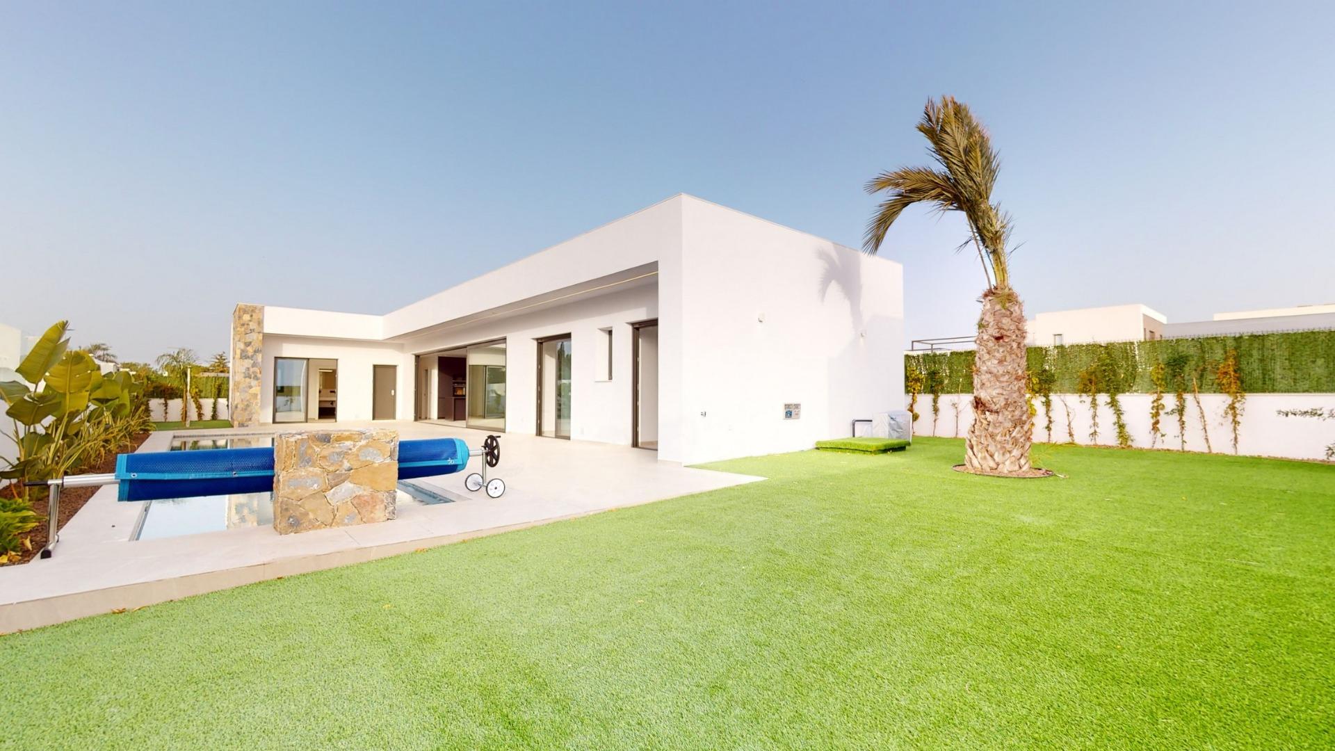 Nybyggede Villaer i Los Alcazares – 3 soverom (Ref: N7361)