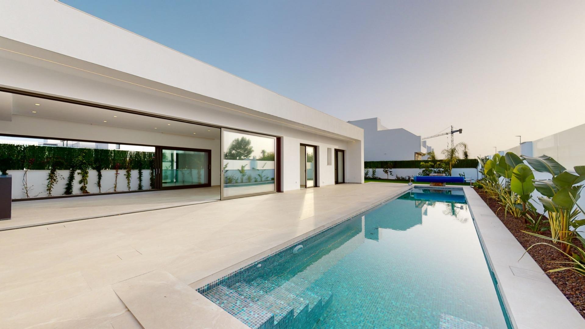 Nybyggede Villaer i Los Alcazares – 3 soverom (Ref: N7361)