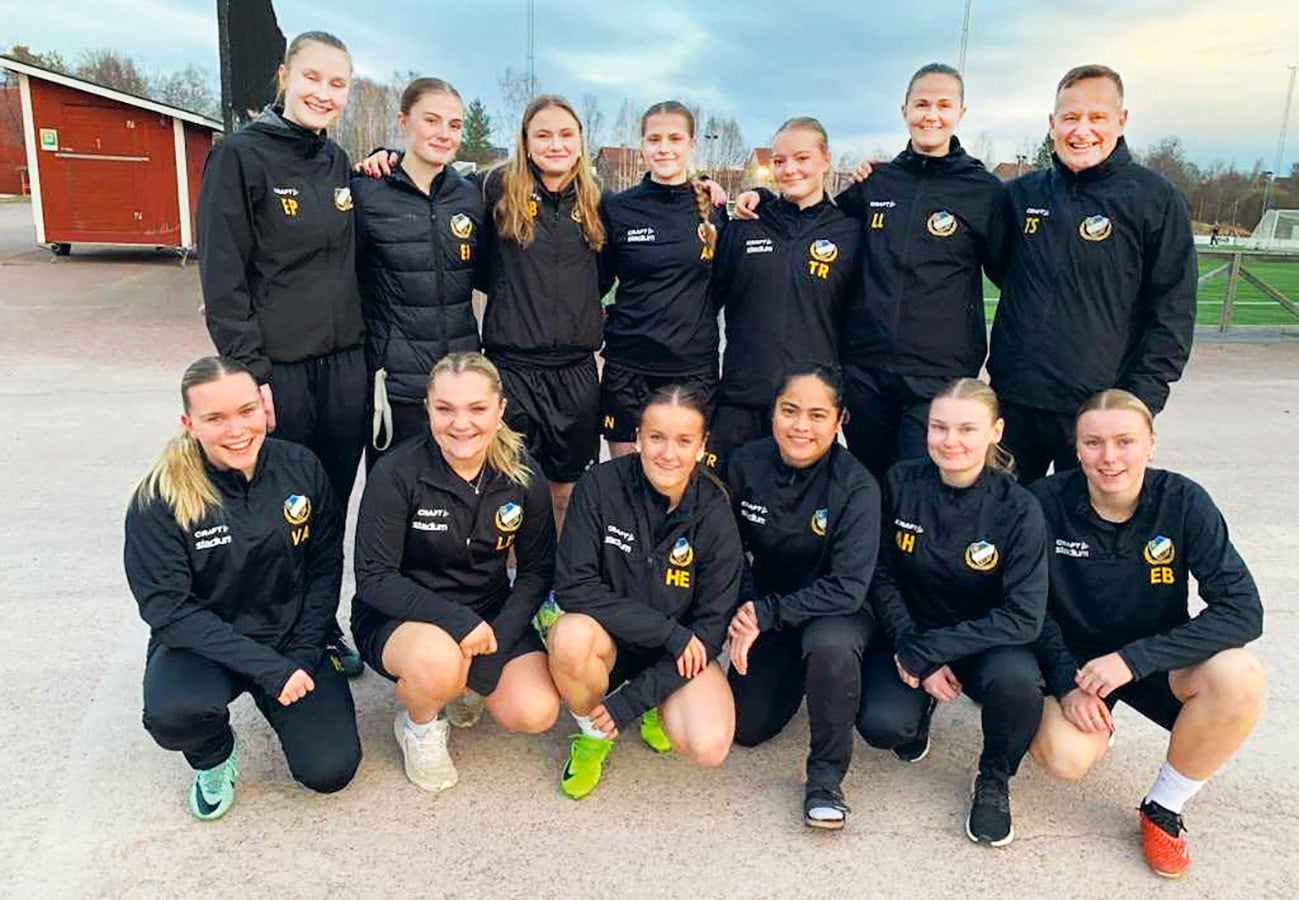 Solleröns damfotbollslag i division 2!
