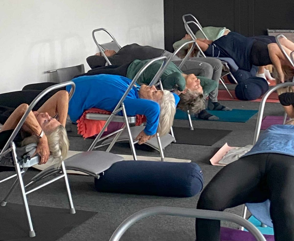 Ettermiddags- yoga hos Solskinn og Latter!