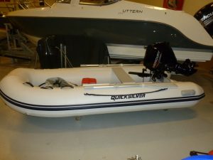 Quicksilver 320 Airdeck Mercury F20MH EFI 2022