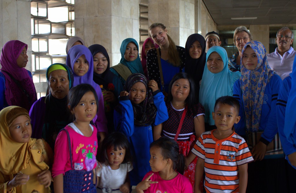 Indonesier in Moschee
