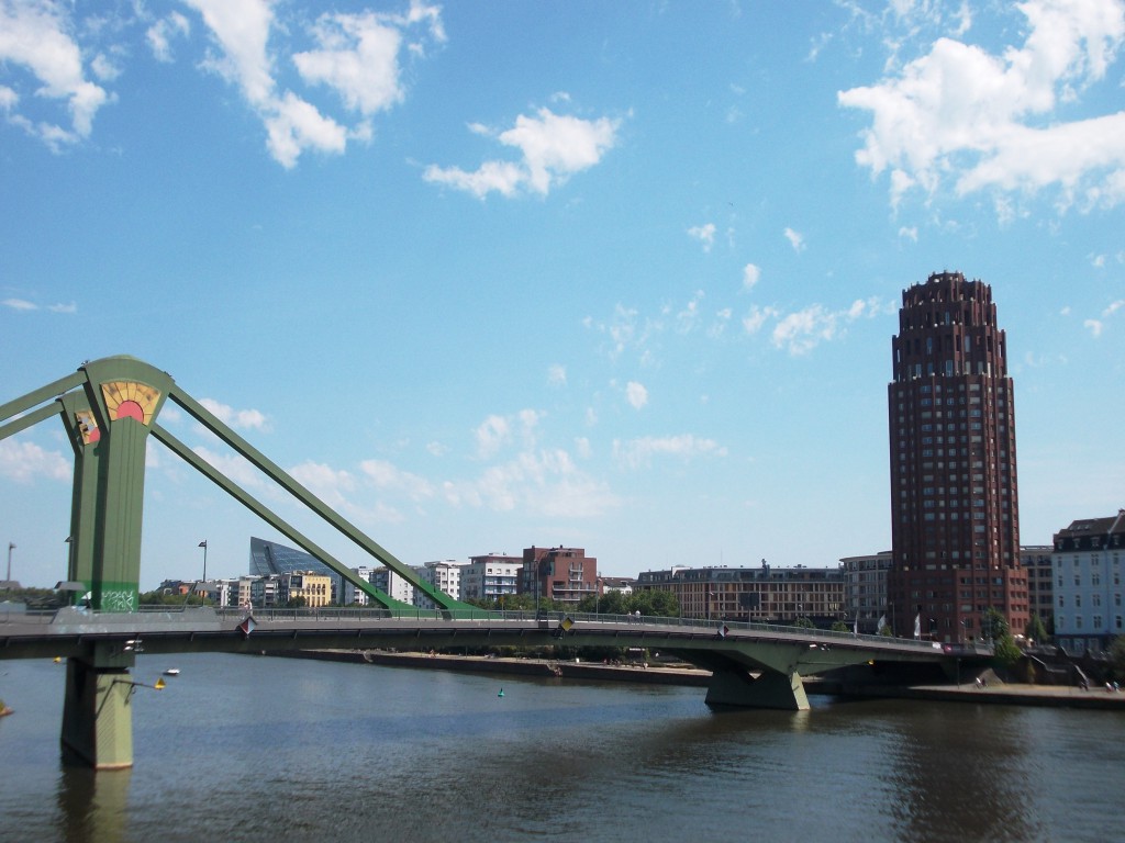 HotelUndBrücke