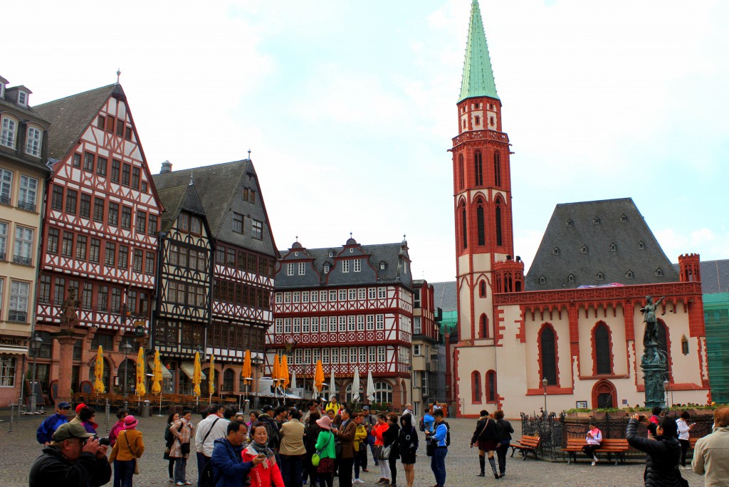 frankfurt-roemer-asiaten