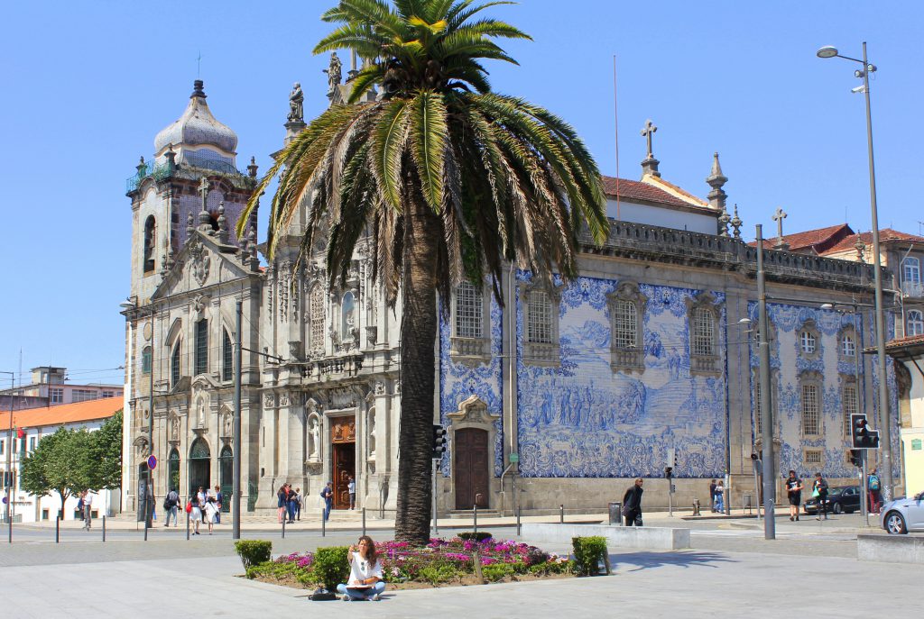 Porto Platz Kirche2