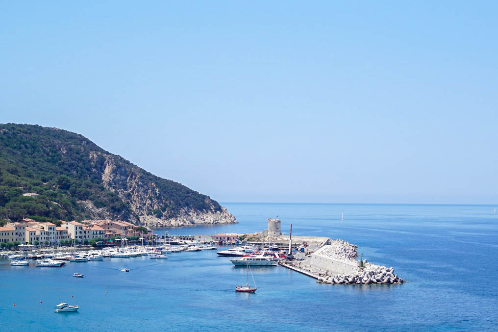Elba-Italien-Hafen-Küste-Meer-Berge