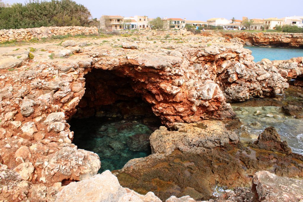 wasserhöhle cala morlanda