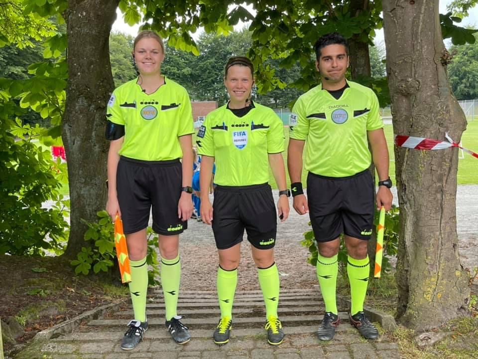 Julie linjen i U16 landskamp