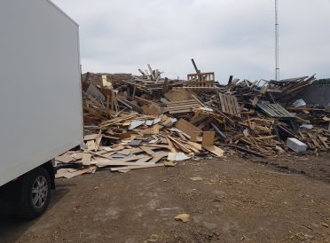 avfallhantering, bortforsling av skräp Malmö sopstation Malmö möbler Malmö sopor Malmö kontors möbler Malmö skräphämtning hämta skräp