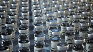 Hvad koster Pfizer vaccine og corona vaccine staten og borgere er forskelligt fra land til lande