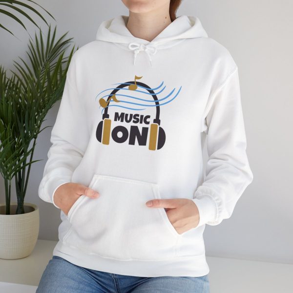 'Music On' Unisex Heavy Blend™ Hooded Sweatshirt 13