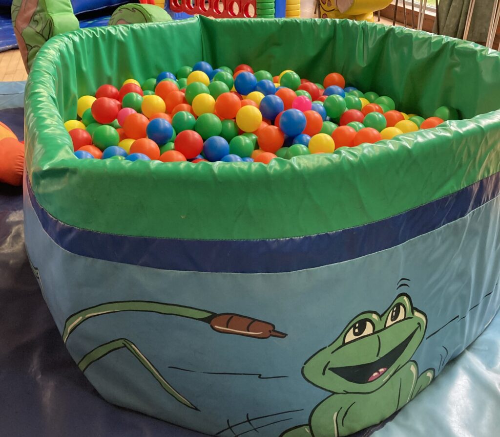 Deep Ball Pool for hire