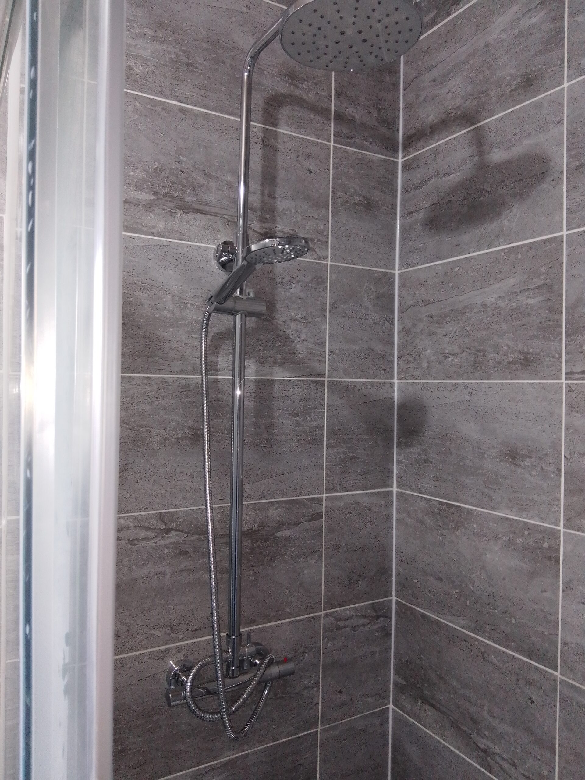 bathroom fitter liverpool