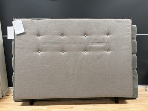 Hilding Huvudgavel knappad